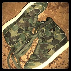 Camouflage Sneakers